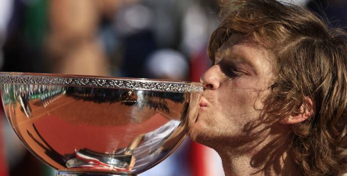 Rublev Gana En El Torneo De Montecarlo Su Primer Masters 1000