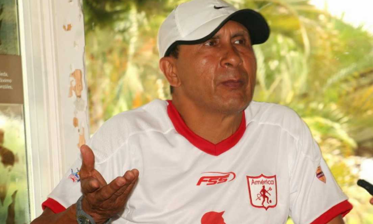 Diego Umaña, entrenador colombiano