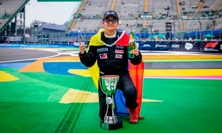 Juan Felipe Pedraza piloto colombiano