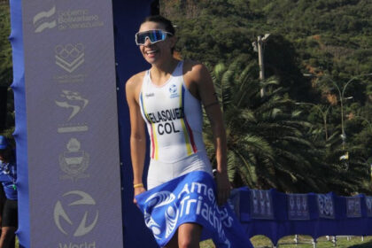 Carolina Velásquez ganó oro en la Copa América de Triatlón