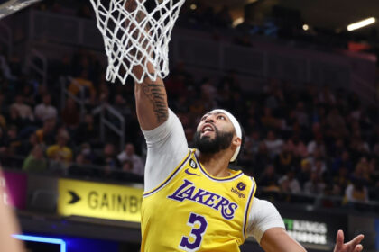De la mano de LeBron, Los Angeles Lakers vencen a Indiana Pacers