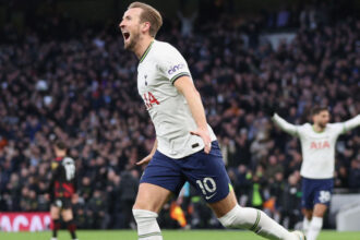 Harry Kane le da la victoria al Tottenham frente al Manchester City
