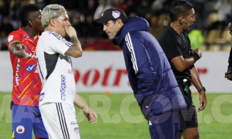 Arturo Reyes y una preocupación para el juego vs Tolima por Sudamericana