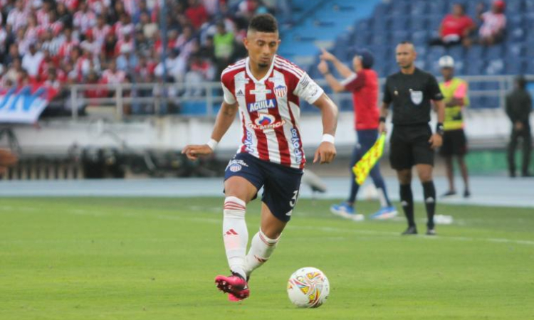 Edwin Herrera vivió un triste episodio en el partido de Junior vs Alianza