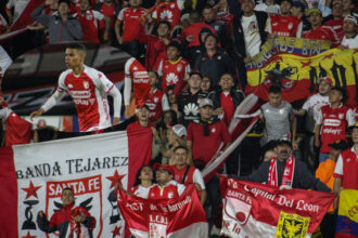 Hinchas Santa Fe Jose Enamorado