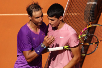 Rafael Nadal y Carlos Alcaraz, tenistas que representan a España
