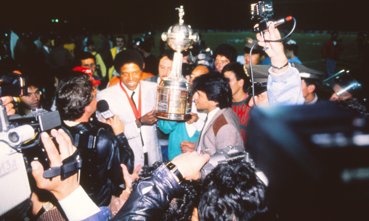 Francisco Maturana tras consagrarse campeón de la Copa Libertadores 1989