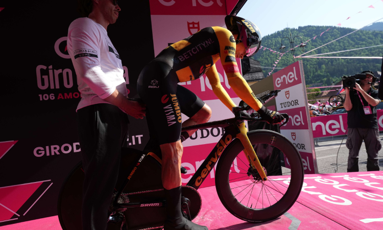 Primoz Roglic ganó la etapa 20 y es el virtual campeón del Giro de Italia