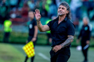 Leonel Álvarez, técnico de Atlético Nacional