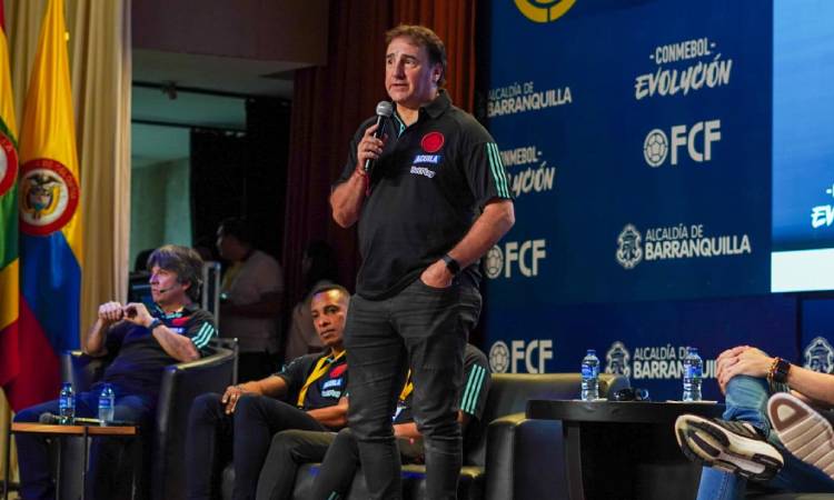 Néstor Lorenzo está abierto a cambiar la sede de la Selección Colombia