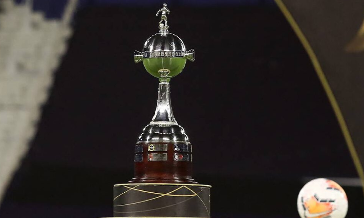 Trofeo de la Copa Libertadores de América