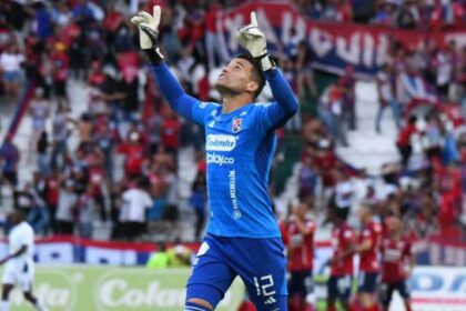 José Luis Chunga reemplazará a Vargas en la Selección Colombia