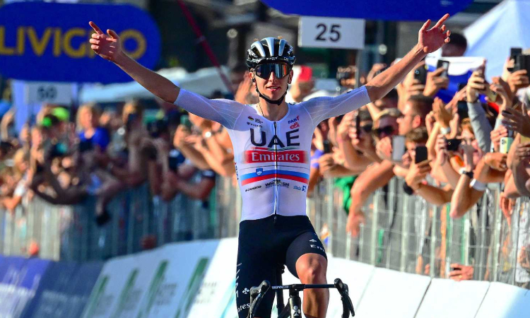 Tadej Pogacar conquista el Giro de Lombardía por tercera vez consecutiva