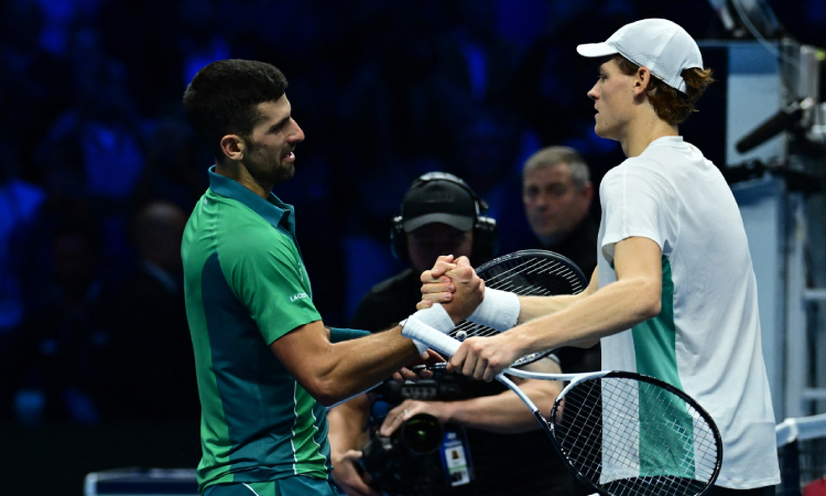 Djokovic pierde ante Sinner en su grupo del Torneo de Maestros