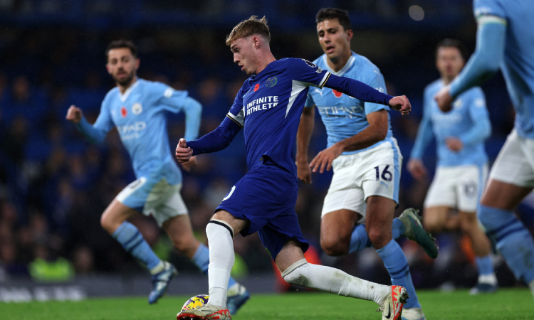 Manchester City sigue de líder pese a empatar 4-4 con Chelsea