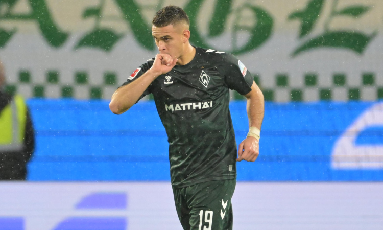 Rafael Santos Borré volvió al gol en la Bundesliga 2023-2024
