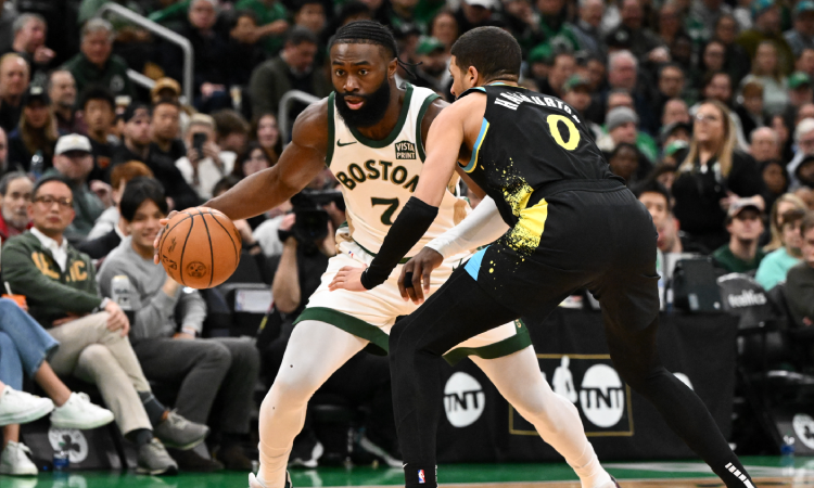 Celtics frenan a los Pacers, mientras que los Lakers vuelven a caer