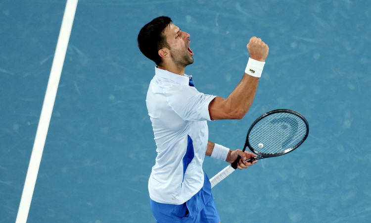 Djokovic acelera ante Etcheverry y supera la tercera ronda en Australia
