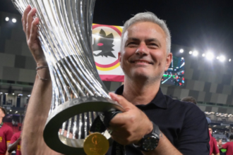 José Mourinho dejó de ser el técnico de la Roma