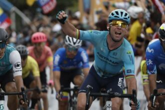 Cavendish venció con polémica a Gaviria en el Tour Colombia