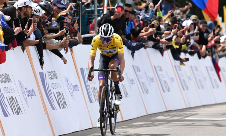 Rodrigo Contreras se coronó campeón del Tour Colombia 2024