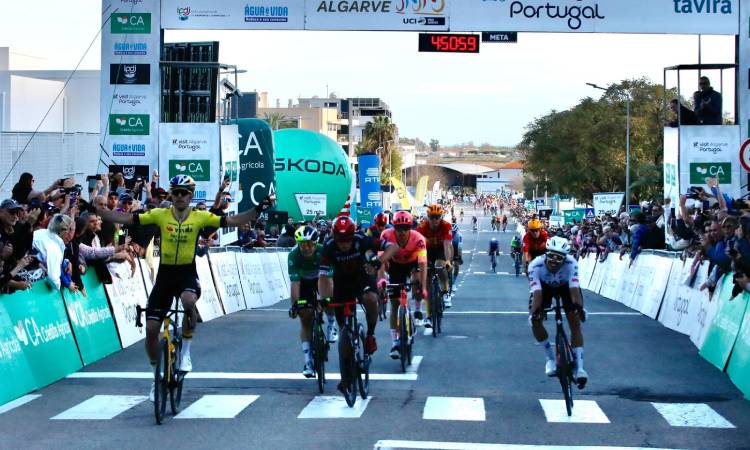 Wout van Aert ganó la etapa 3 de la Vuelta al Algarve