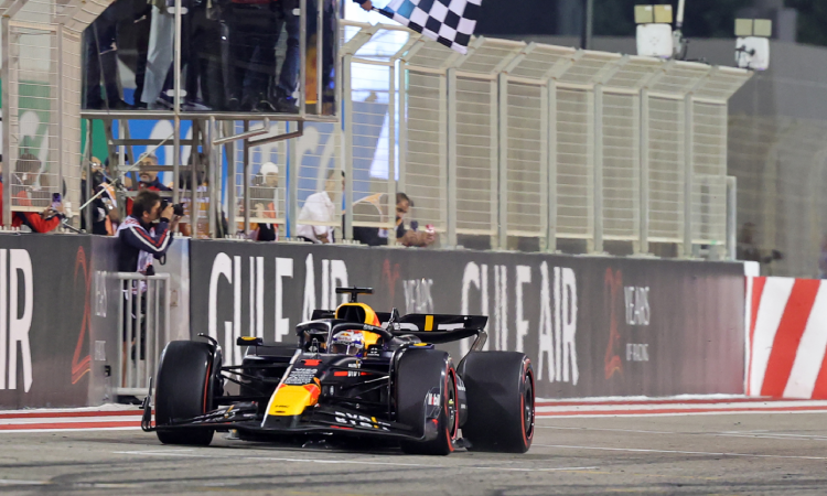 Max Verstappen arrancó su defensa con triunfo en el GP de Baréin