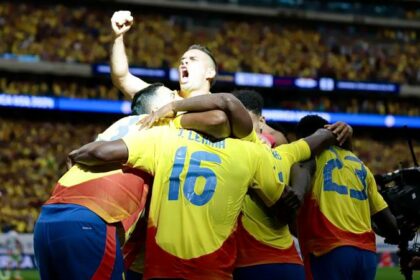 Colombia vs Paraguay por fecha 1 de Copa América 2024