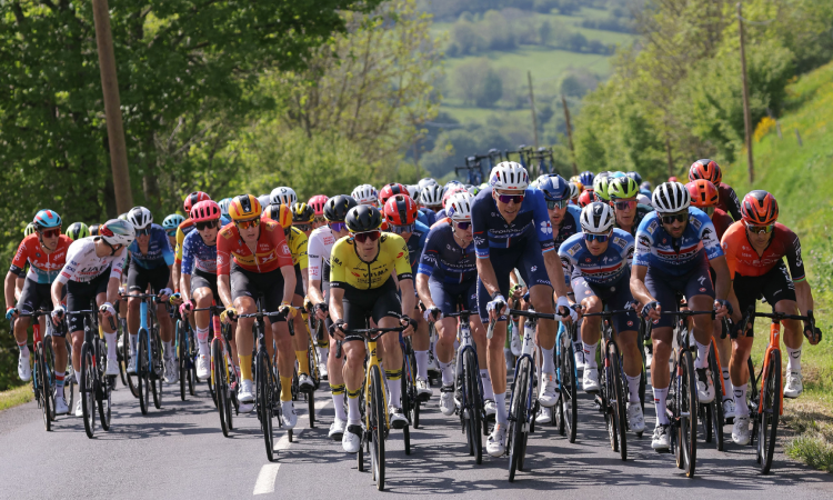 Critérium del Dauphiné: Tejada y Buitrago se acercan al 'top 10'