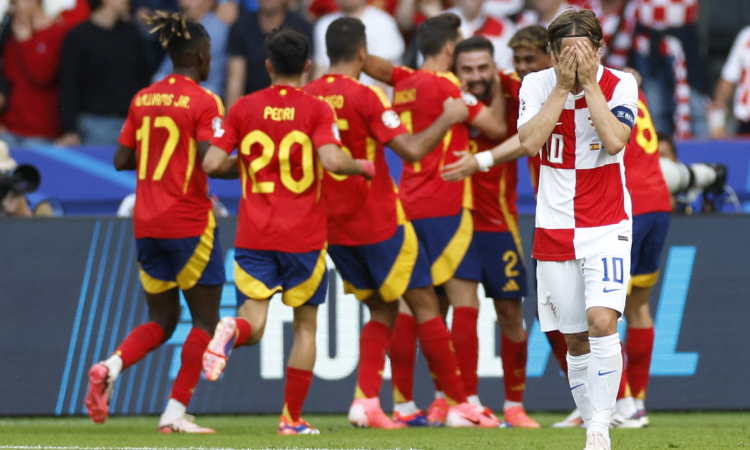 España goleó a Croacia y mostró su candidatura para la Eurocopa
