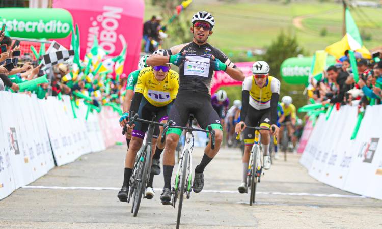 "Espero no haya malentendidos": Adrián Bustamante tras etapa 1 de Vuelta a Colombia
