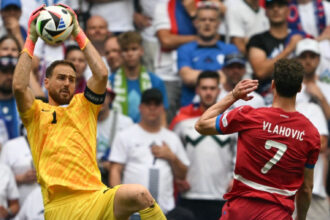 Jovic salva a Serbia de la derrota contra Eslovenia