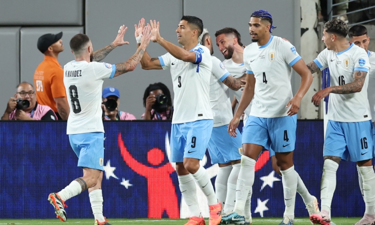 Otro clasificado más a cuartos de final: Uruguay goleó a Bolivia
