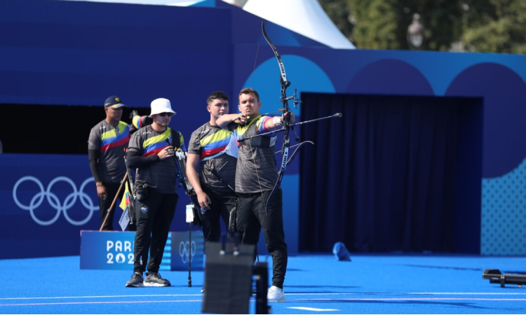 Debut y eliminación para la arquería masculina de Colombia en París 2024