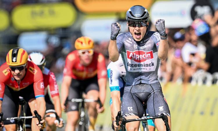 Etapa 16 Tour de Francia: Philipsen se impone, Girmay cae