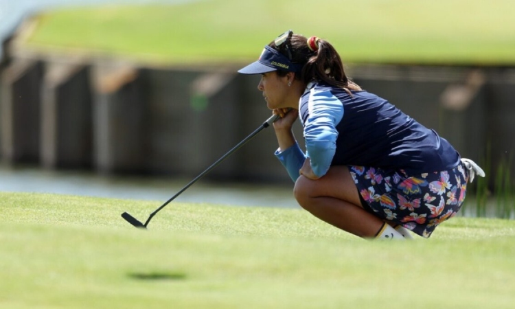 Golf: María José Uribe continúa destacándose en París 2024