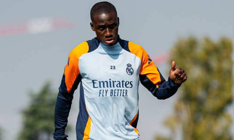 Ancelotti anuncia que Mendy renovó con el Real Madrid hasta 2027