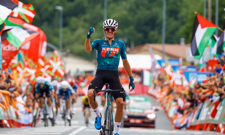 Berrade gana la etapa 18 de la Vuelta a España, O'Connor sigue líder