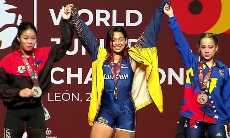 Karoll López, campeona mundial de arranque en el Mundial Sub-20