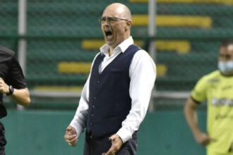 Alfredo Arias fue confirmado como nuevo técnico del Deportivo Cali