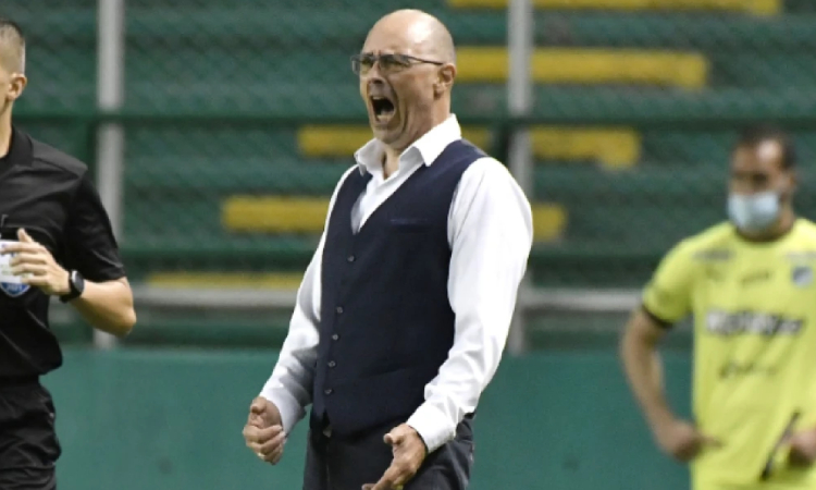 Alfredo Arias fue confirmado como nuevo técnico del Deportivo Cali