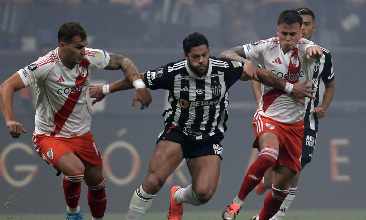 Atlético Mineiro hizo la tarea y derrotó a River Plate en Brasil