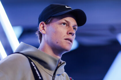 Jannik Sinner se retira por enfermedad del Masters 1000 de París