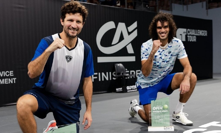 Nicolás Barrientos, campeón en dobles del Challenger de Brest