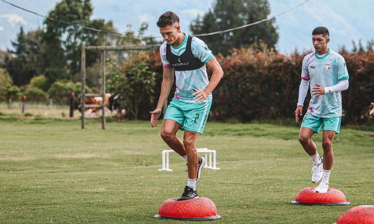 Facundo Agüero estaría con Santa Fe para el partido vs Nacional