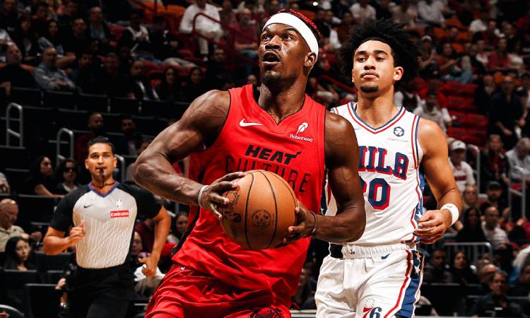 Jimmy Butler regresa y el Heat derrota a los 76ers en la NBA