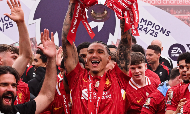 Darwin Núñez entró por Luis Díaz y salvó al Liverpool en Brentford