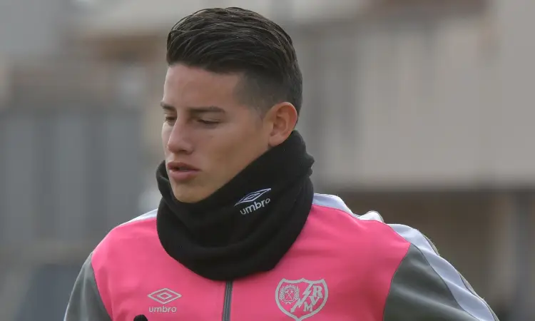 Junior estaría gestionando la contratación de James Rodríguez