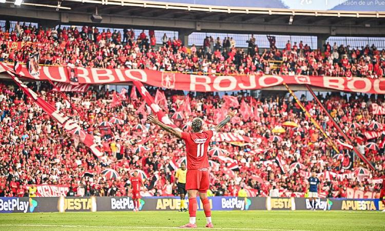 América de Cali busca transformar la barra 'Barón Rojo'