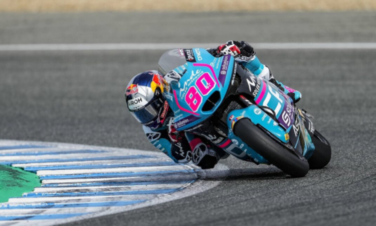 David Alonso alista motores para el debut en el Moto2